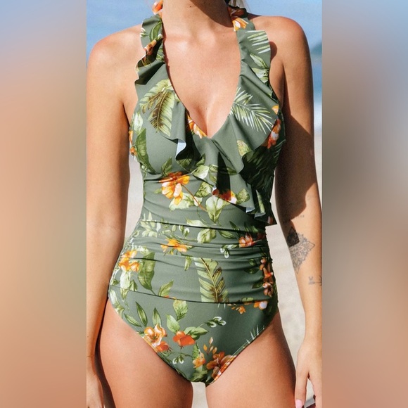 Cupshe Other - Cupshe Woman’s Tropical Flutter Halter 1 Piece w/ Tummy Control, Size XL, NWT